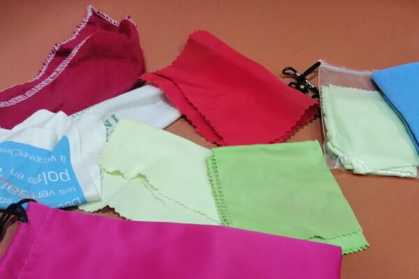 Pañuelos de microfibra p/limpiar lentes v/colores