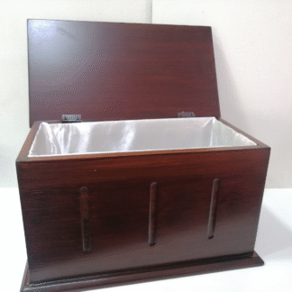 Caja de madera con forro seda para exhibidor