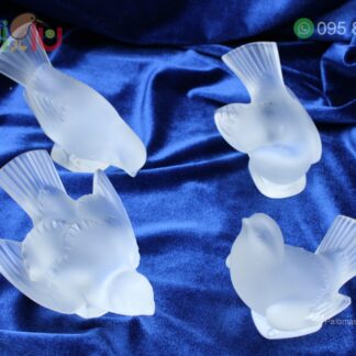 Juego de 4 palomas con diferentes poses
