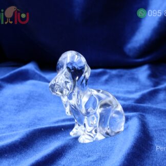 Adorno de cristal de perro sabueso sentado