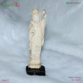 Figura de marfil mujer oriental